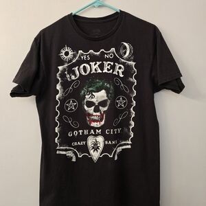 Batman Joker Gotham City Crazy Sane Distressed-Look Graphic T-Shirt in Size Med